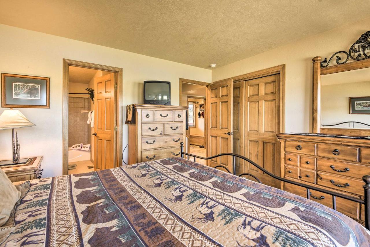 Pagosa Springs Townhome With View Hike And Fish! Kültér fotó